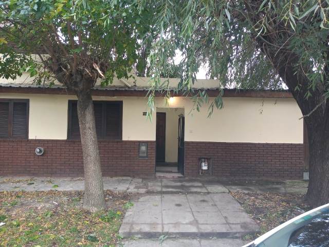 Imagen de (#Ref: 0035 ) CASA 3 AMBIENTES C/GALPON - APTO TALLER C/TRIFASICA