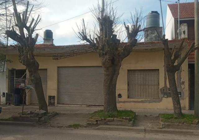 Imagen de (#Ref: 0158 ) VENTA 3 PH A REFACCIONAR O DEMOLER - ZONA: EL REGIONAL