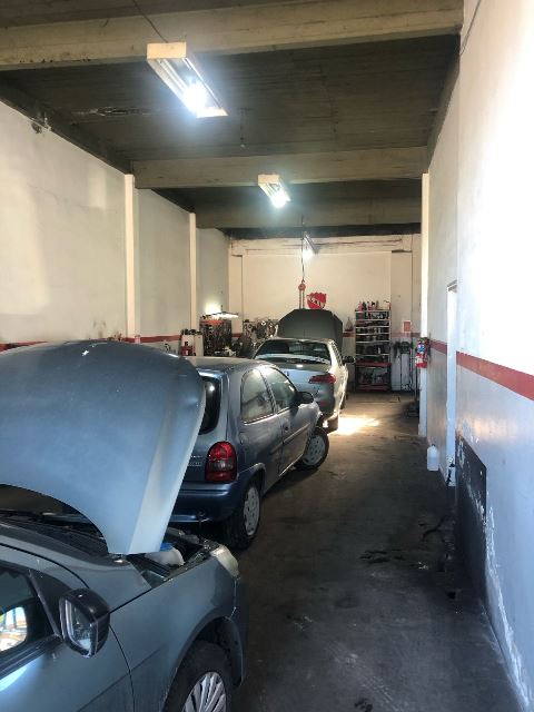 Imagen de SOBRE LOTE 10 X 33 /TALLER/LOCAL/LOSA/LOTE LIBRE - AV. COLÃ“N Y AV. ALIÃ“